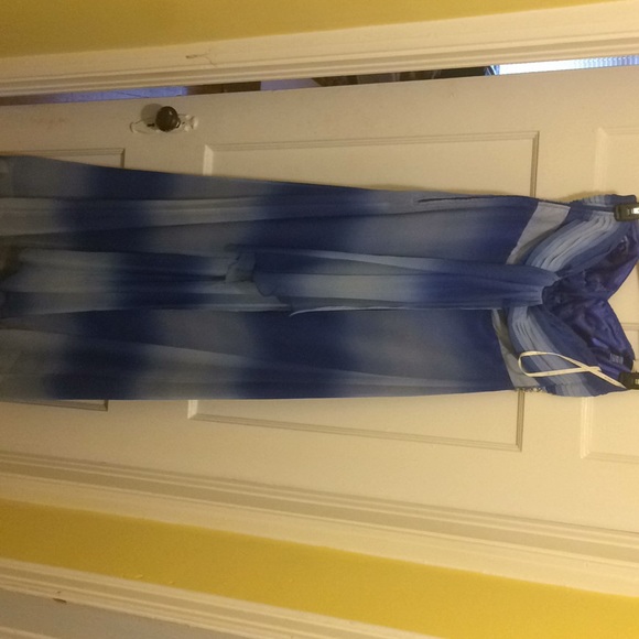 Blue prom dress - Picture 7 of 7